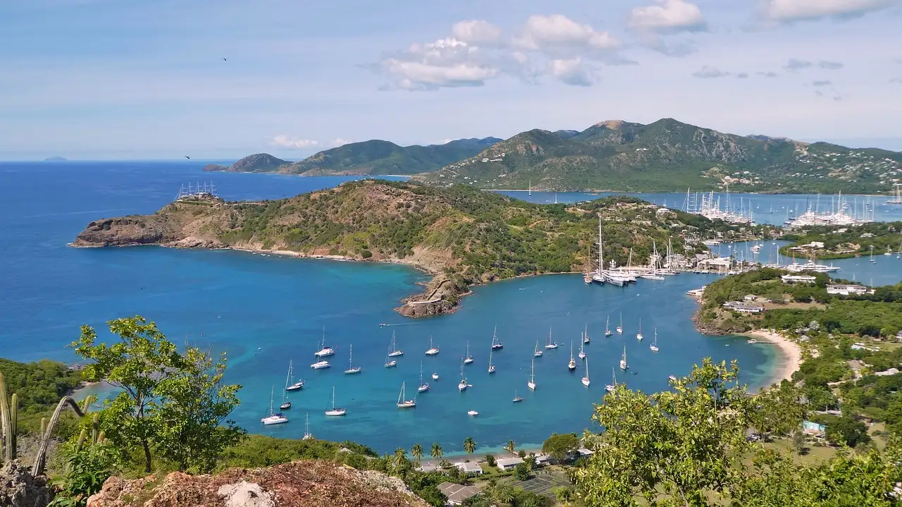 ¿Qué actividades y eventos disfrutar en Antigua y Barbuda?