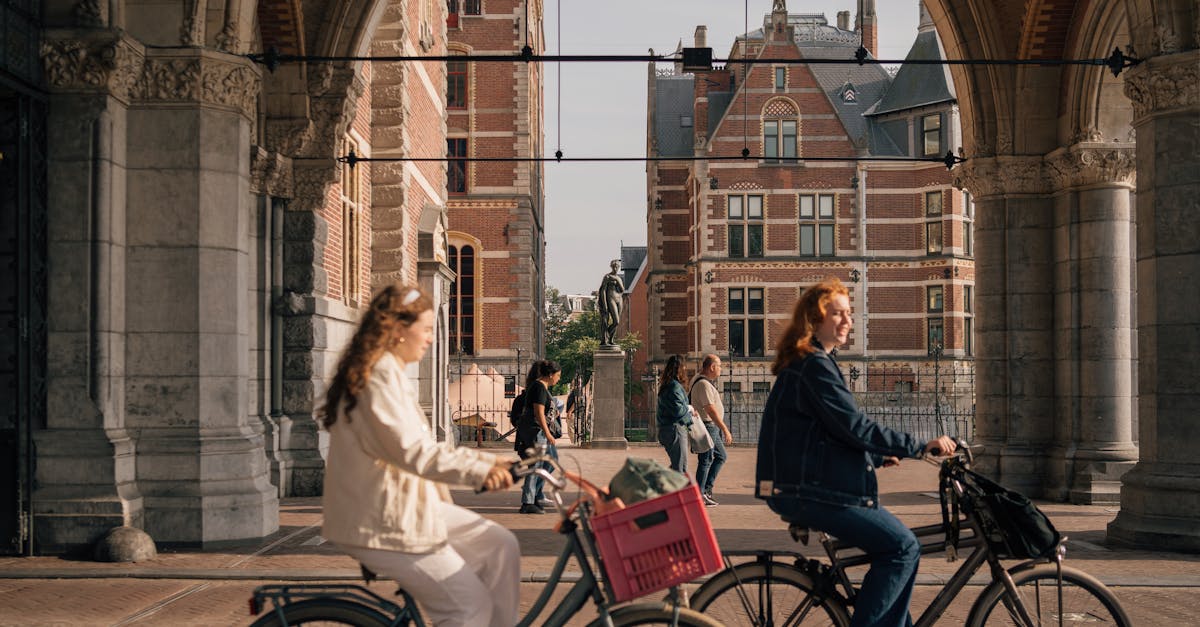 ¿Quién fue el arquitecto del Rijksmuseum en Ámsterdam?