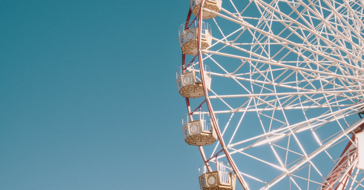 ¿Singapur cuenta con un parque de atracciones emocionante?