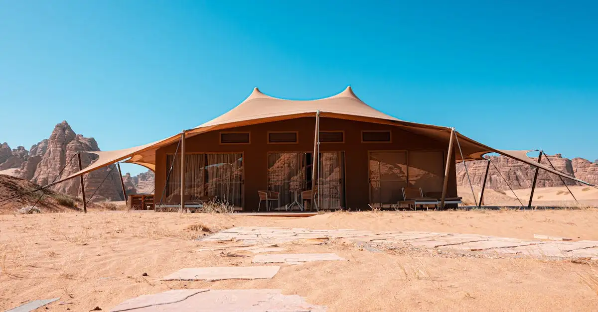 ¿Dónde se encuentran los acantilados de Al-‘Ula en Arabia Saudita?