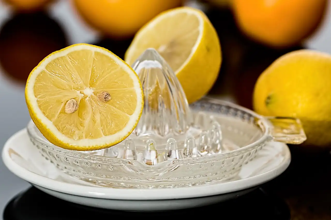 ¿El jugo de limón elimina manchas pigmentarias naturalmente?