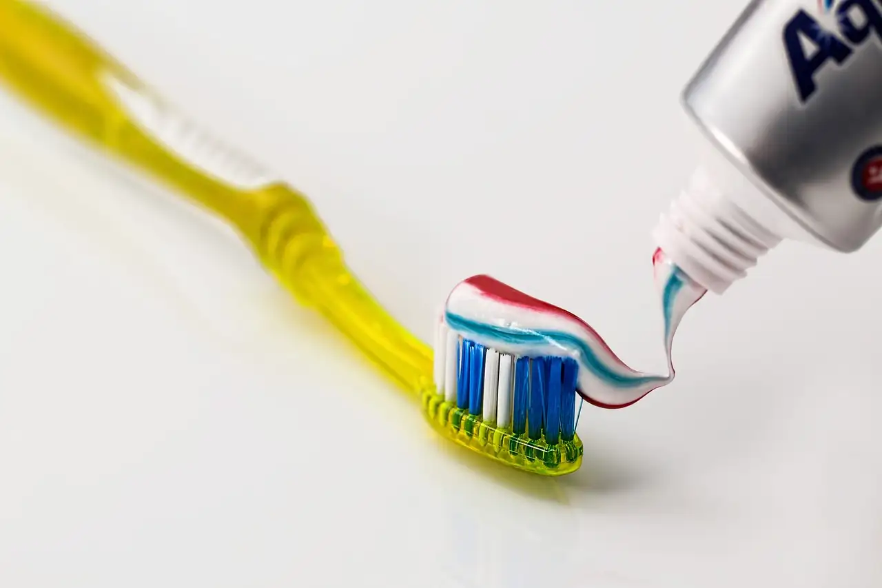 ¿Puede la pasta de dientes hacer brillar tus joyas de plata?