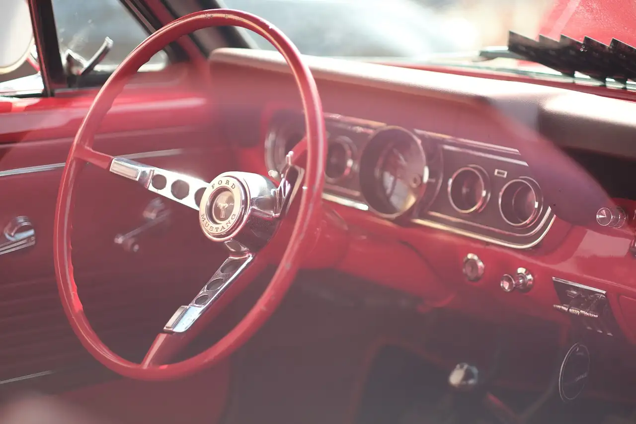 ¿Cuándo se fabricó el primer Ford Mustang? Descúbrelo aquí.