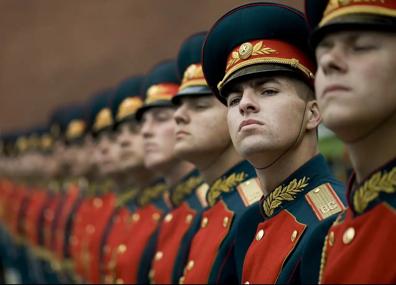 ¿Cuál fue el principal aparato militar en la Edad de Oro?