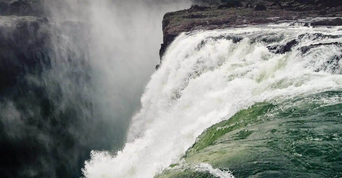 ¿Por qué visitar Victoria Falls Town en Zimbabwe? Descúbrelo aquí.