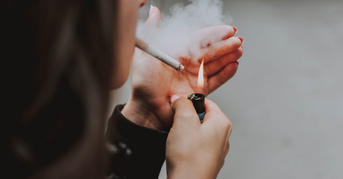 ¿Qué sustancia adictiva contiene el cigarro y cómo actúa?