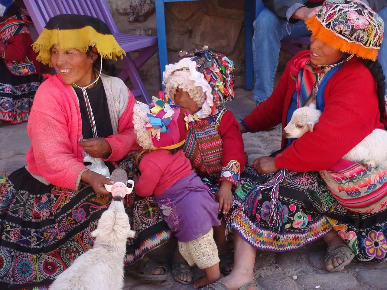 ¿Cómo fue la relación de los incas con sus vecinos?