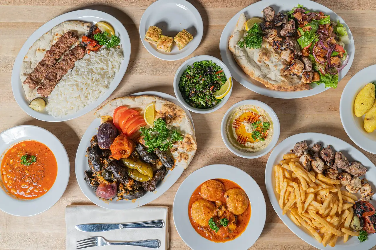 ¿Cuáles son las 3 especialidades culinarias de Azerbaiyán?
