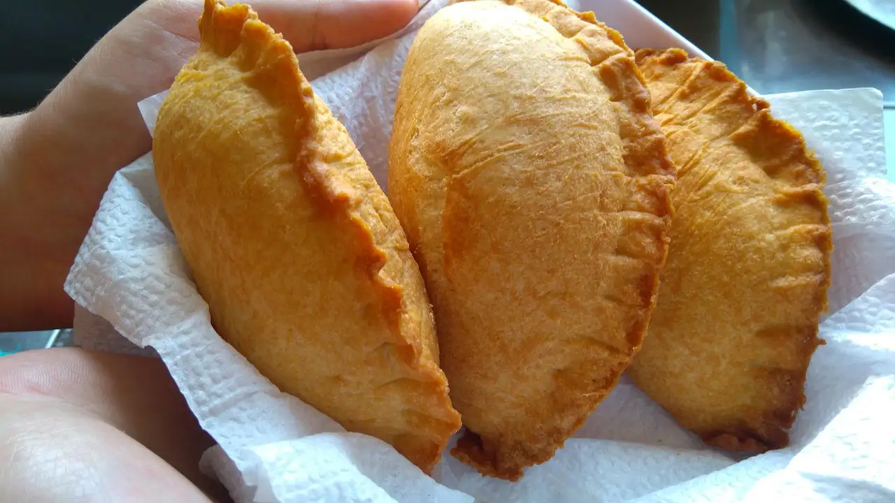 ¿Cuáles son las 3 especialidades culinarias más famosas de Colombia?