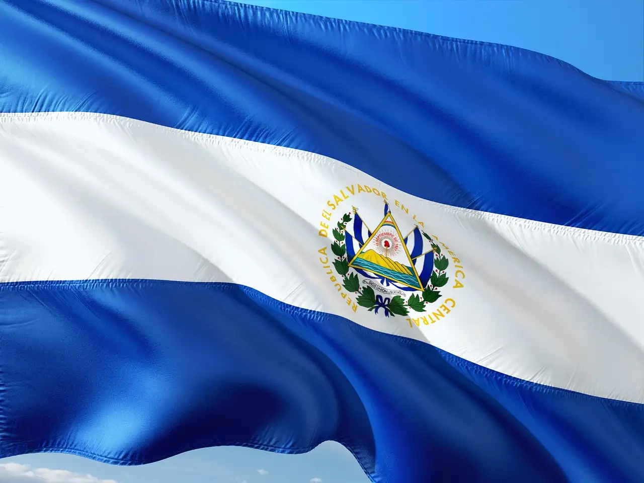 ¿Cuáles son las 3 mejores atracciones turísticas en El Salvador?