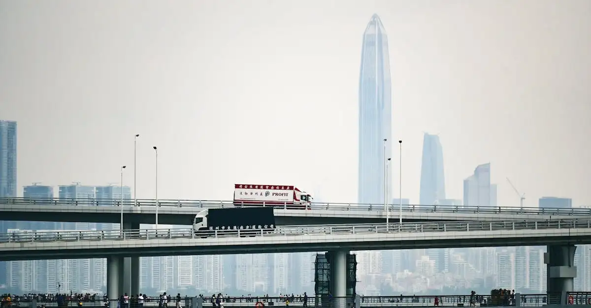 ¿Dónde se encuentra Shun Hing Square en Shenzhen, China?