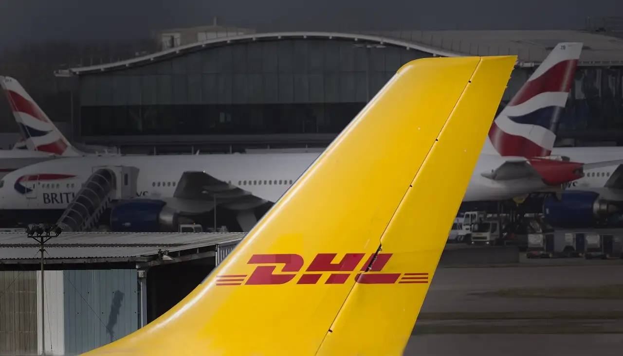 ¿Cuál es la historia de DHL en Alemania y su evolución?