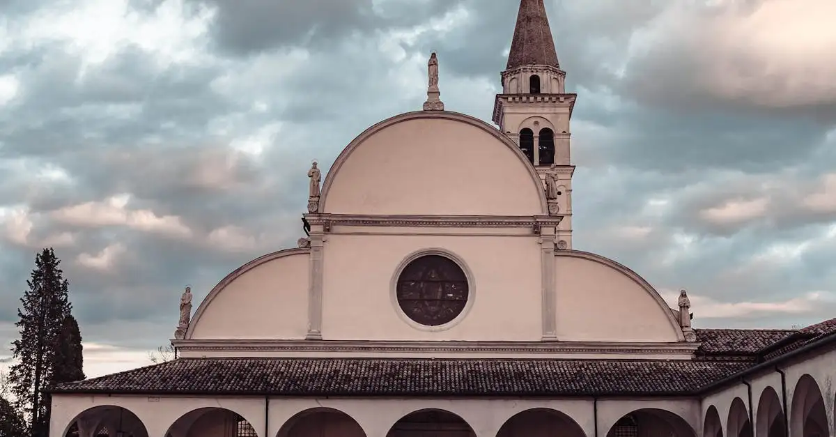 ¿Cuál es la ciudad italiana famosa por su arte renacentista?