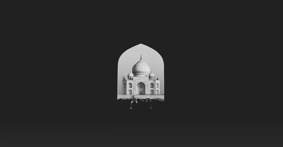 ¿En qué ciudad se encuentra el famoso Taj Mahal?