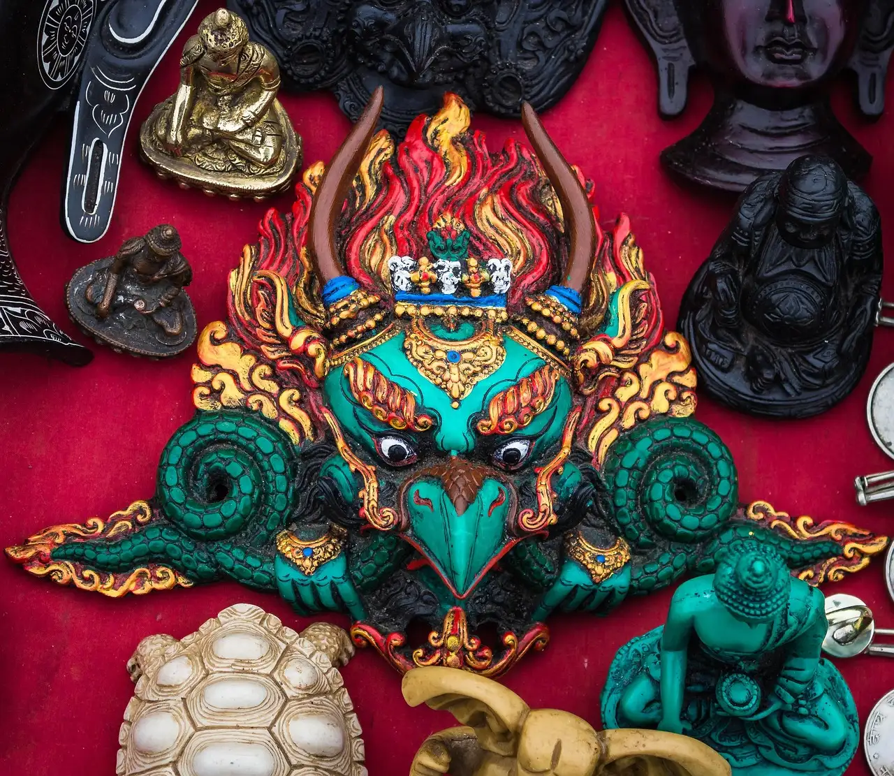 ¿Qué papel juega Garuda, el ave de Vishnu en la mitología?