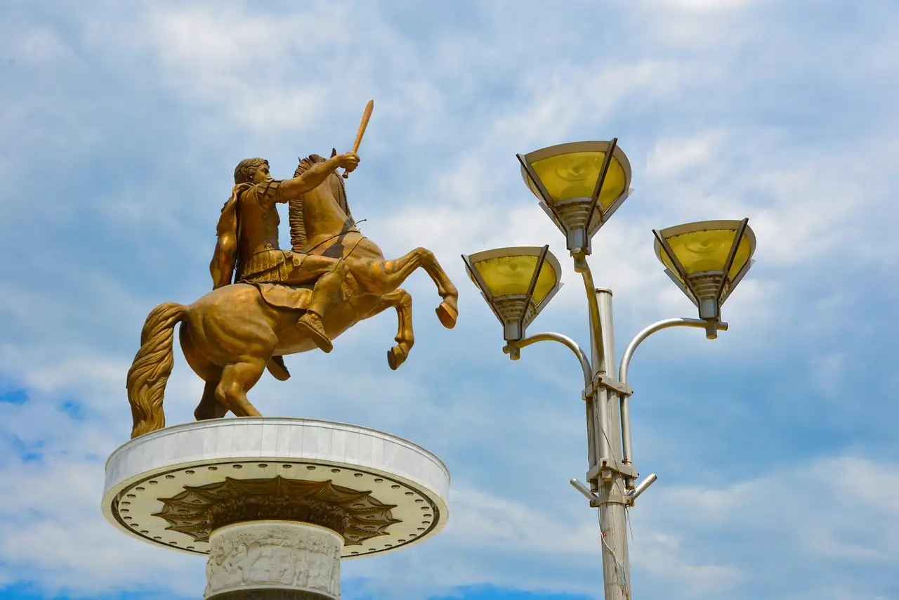 ¿Quién fue el rey persa que Alejandro derrotó?