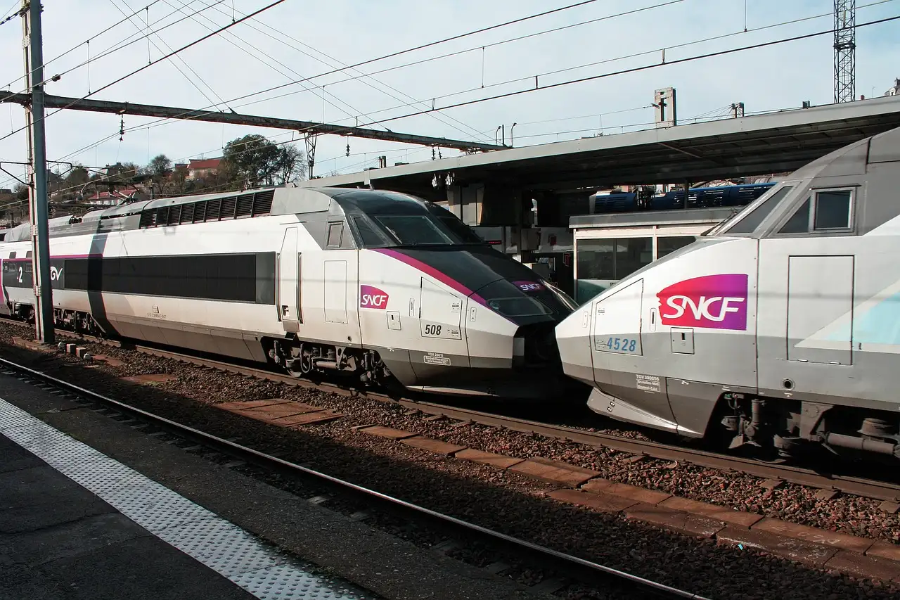 ¿Ventajas de los trenes de alta velocidad para viajes de negocios?