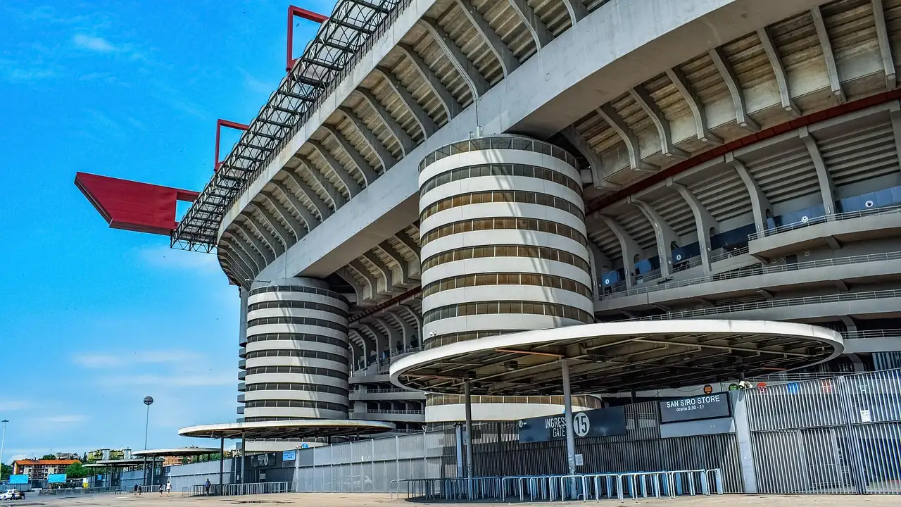 ¿Cuál es el verdadero nombre del estadio San Siro?