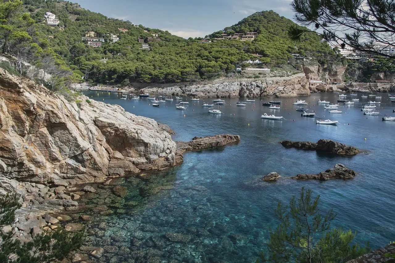¿Cuánto dura un vuelo de Ámsterdam a Costa Brava, España?