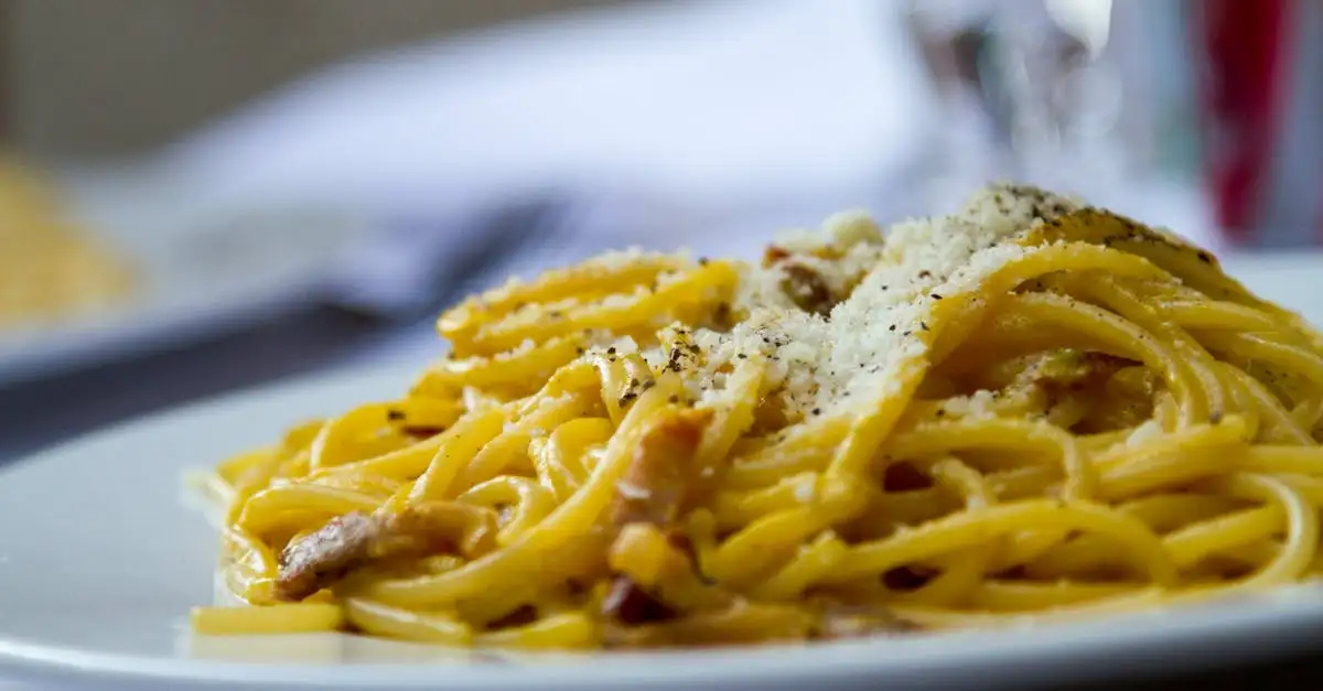 ¿Qué vino acompaña mejor a los espaguetis a la carbonara?