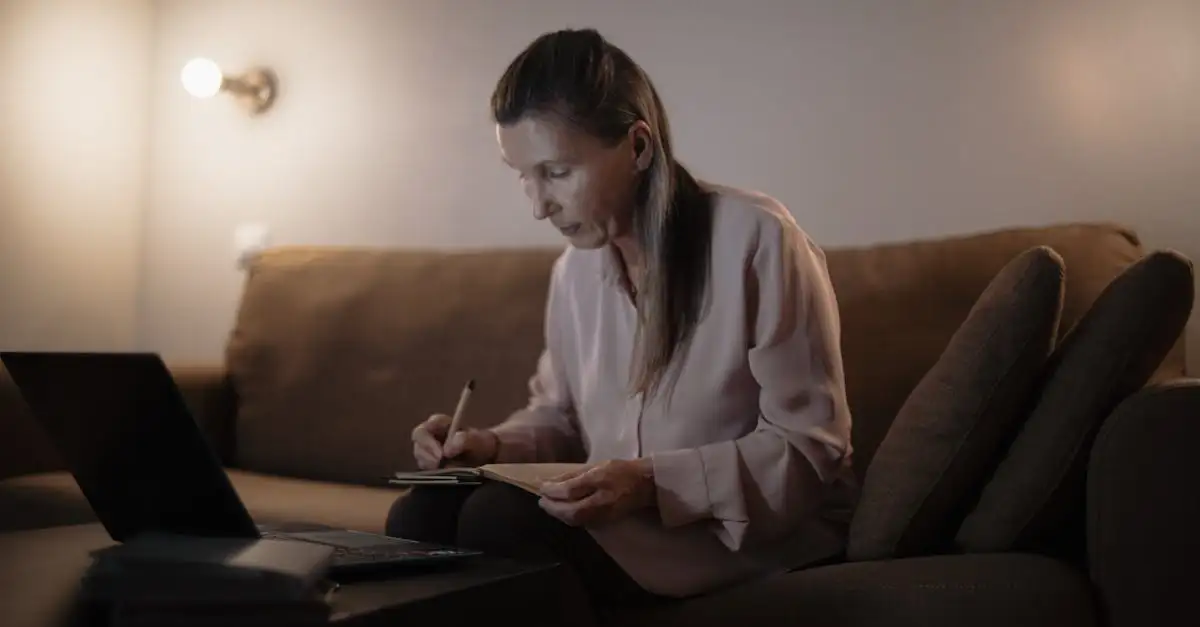 ¿A qué edad puedes empezar a trabajar en Plus? Descúbrelo aquí.
