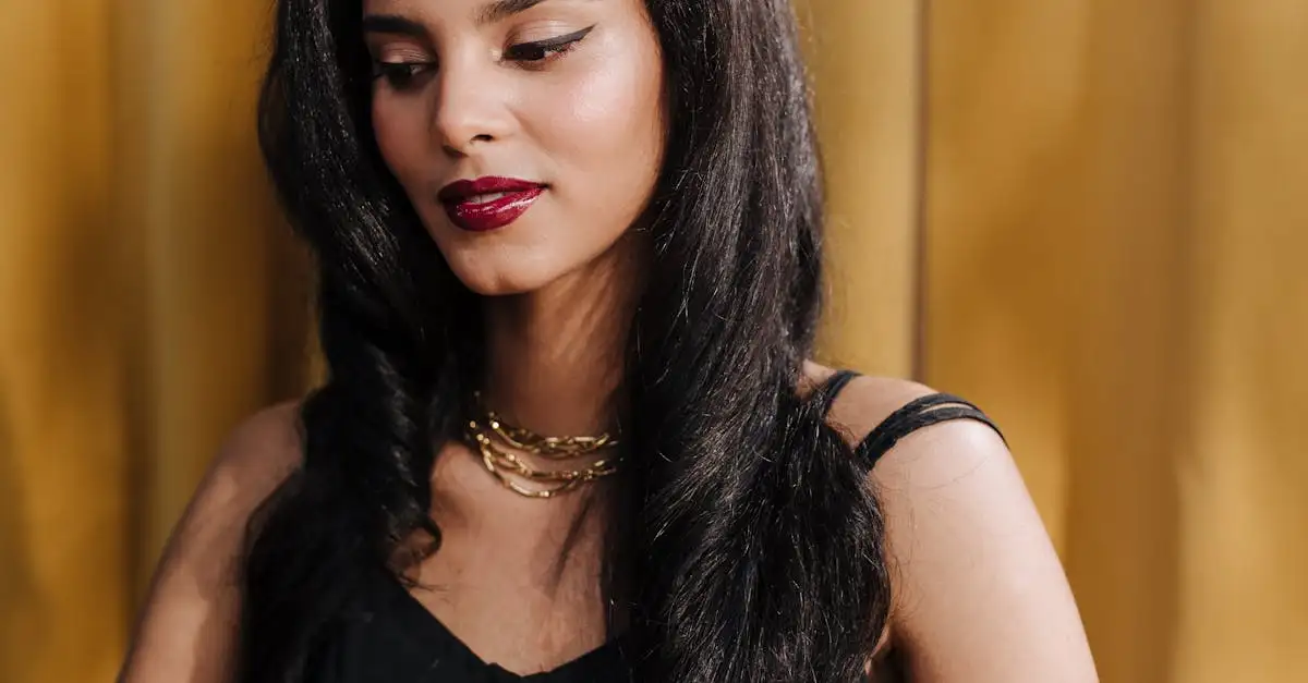 ¿Qué lápiz labial combina mejor con ropa amarilla?