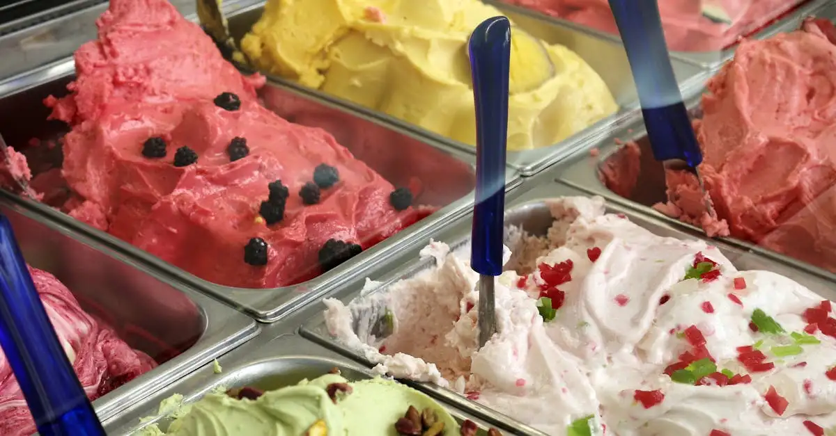 ¿Sabes qué frutas combinan mejor con helado? Descúbrelo aquí.