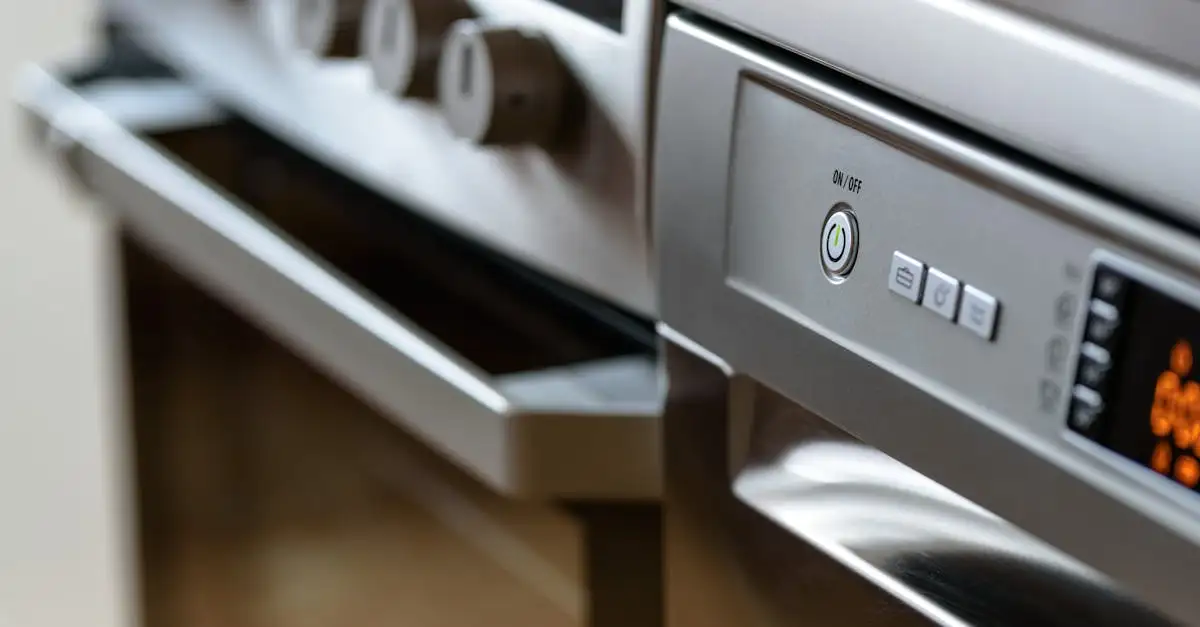 ¿Cómo limpiar el horno con bicarbonato y agua fácilmente?