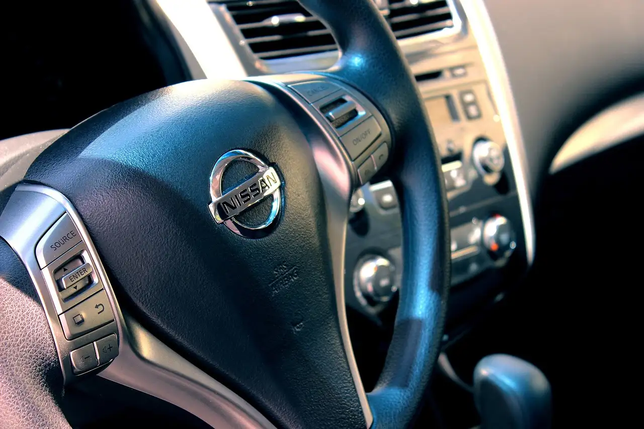 ¿Por qué mi auto no reconoce la llave después de subir?